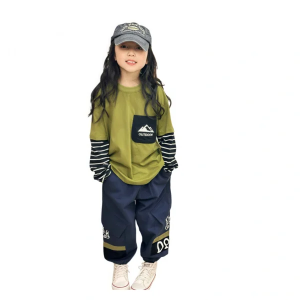 SundayKids casual striped color-blocked long-sleeved top, waterproof and sweat-wicking, perfect for siblings or family outdoor gatherings.